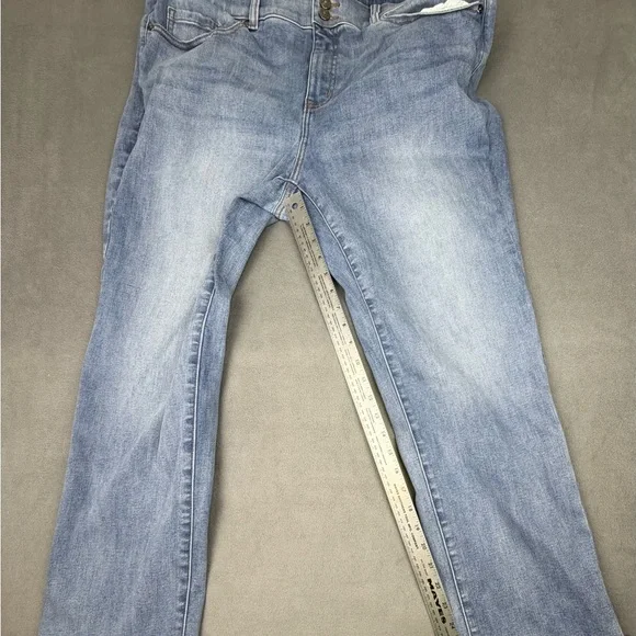 Lane Bryant Light Blue Straight Leg Jeans - Picture 5 of 10